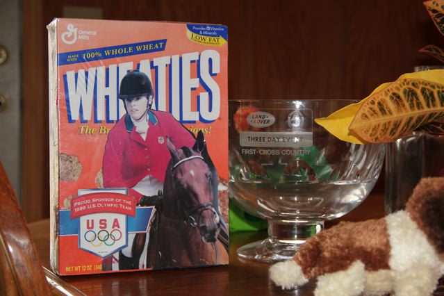 Dorothy Crowell and Molokai gracing the front of the Wheaties box