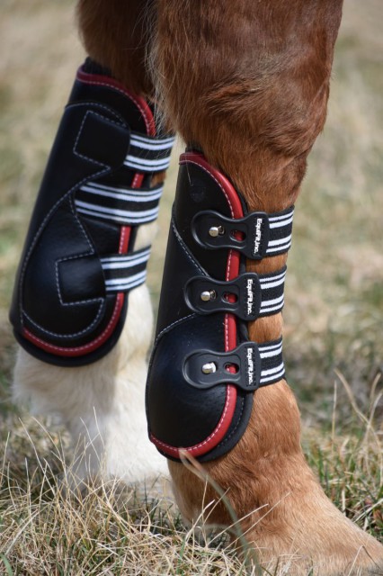 I also found that I was at first a little surprised at just how fitted the D-Teq boots were - I felt as though the anatomically molded shell really did help the boots to have a (super) close fit against Ripley's legs - Photo by Lorraine Peachey