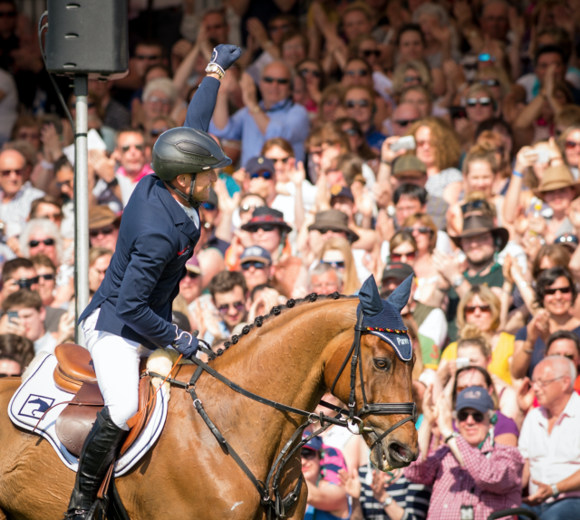 Go Pointing - and she did! Izzy Williams rides SKEWIFF