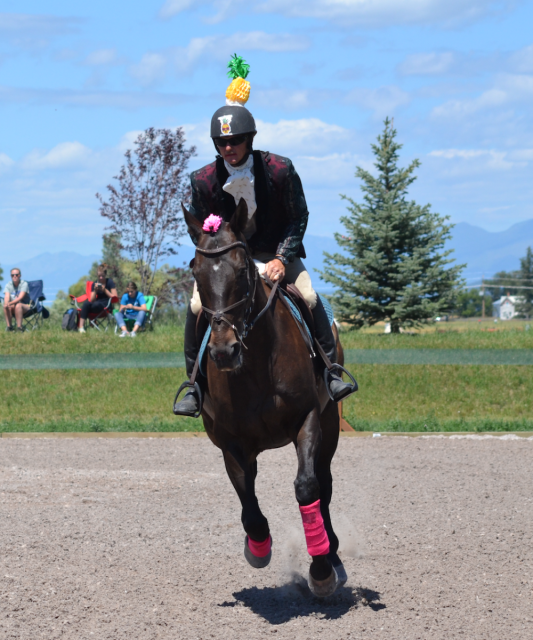 This photo does not do justice to Bert's pink lipstick. Photo by Leslie Wylie. 