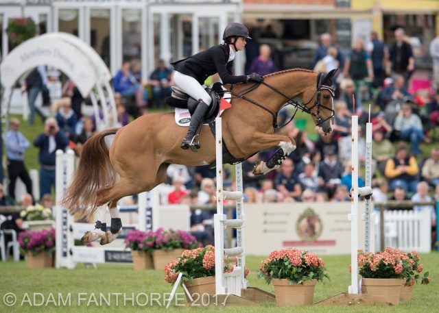 Caroline Martin and Pebbly Maxiums. Photo by Adam Fanthorphe.