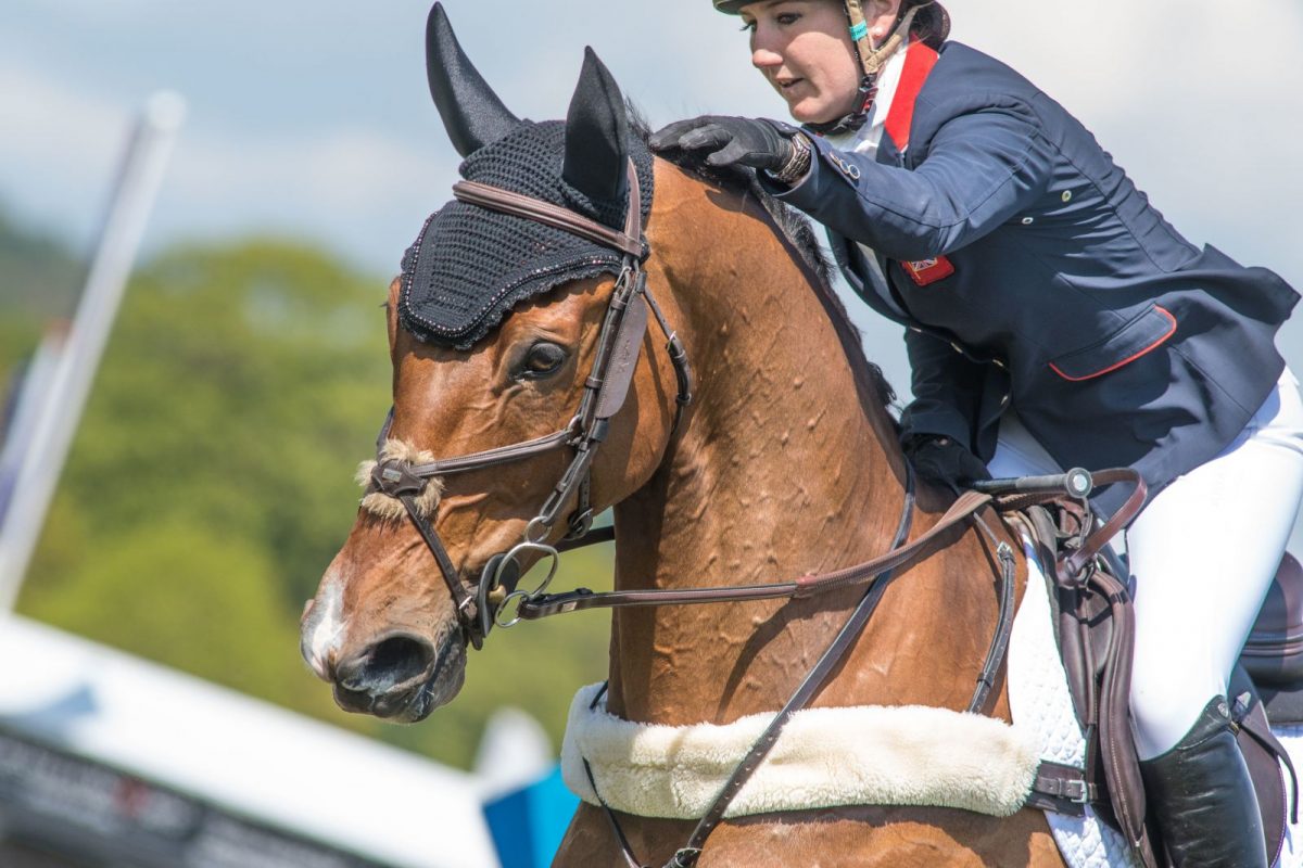 Laura Collett Takes First Event Rider Masters Win Aboard London 52 ...