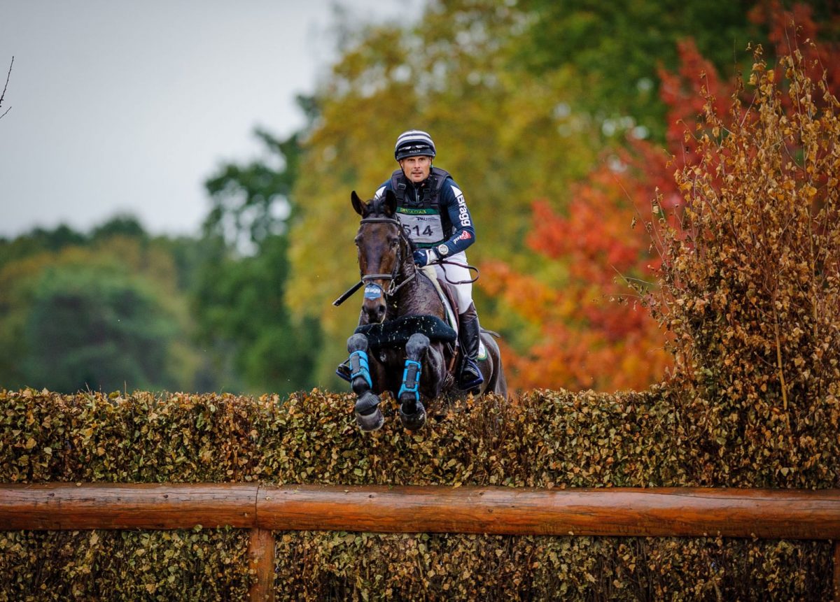 Liberté, Egalité, Cross-Countré: Tim Price Stays on Top in Pau’s ...
